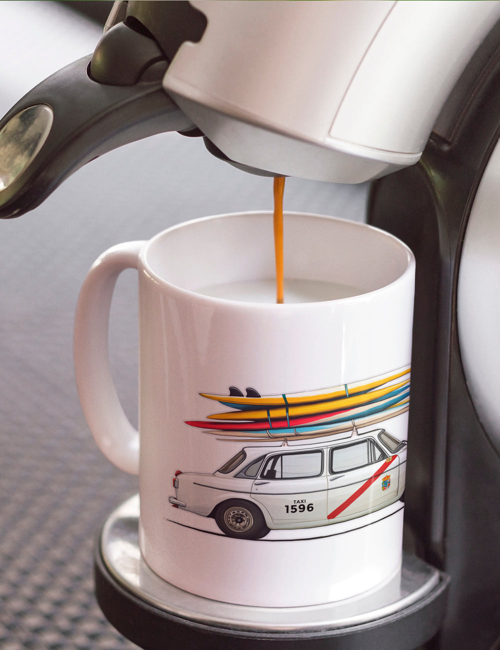 Taza Surfing in Madrid - L9