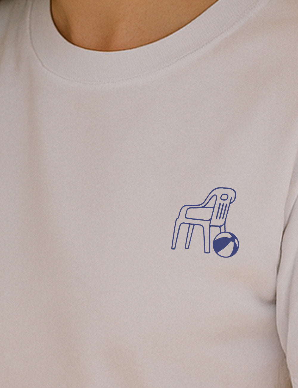 Camiseta Silla de plástico. L 831 LTE