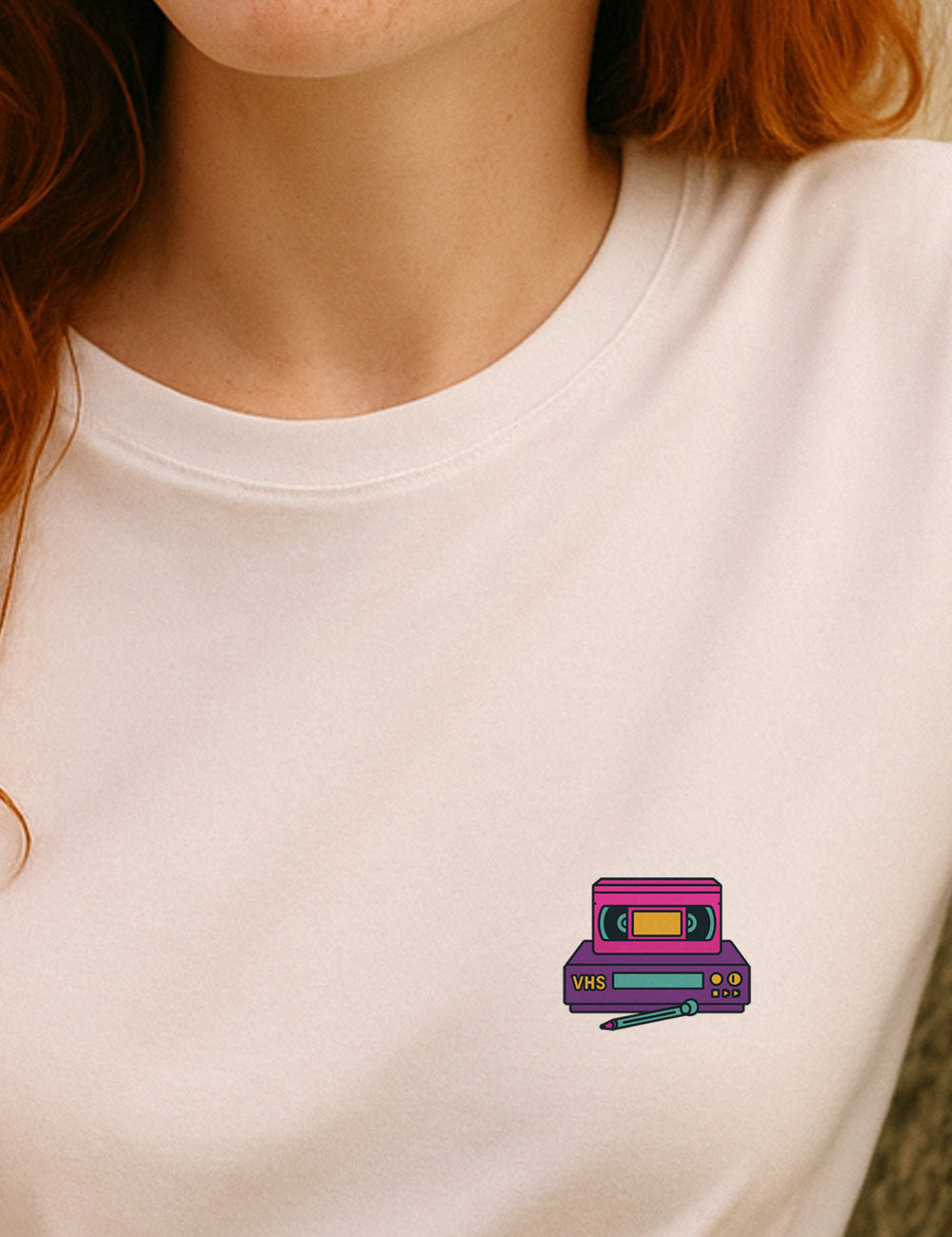 Camiseta VHS Colour. L 808 LTE