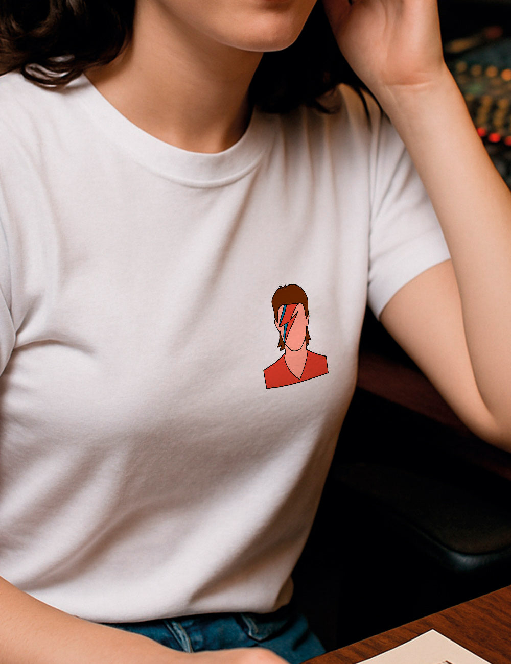 Camiseta The White Duke. L 850 LTE